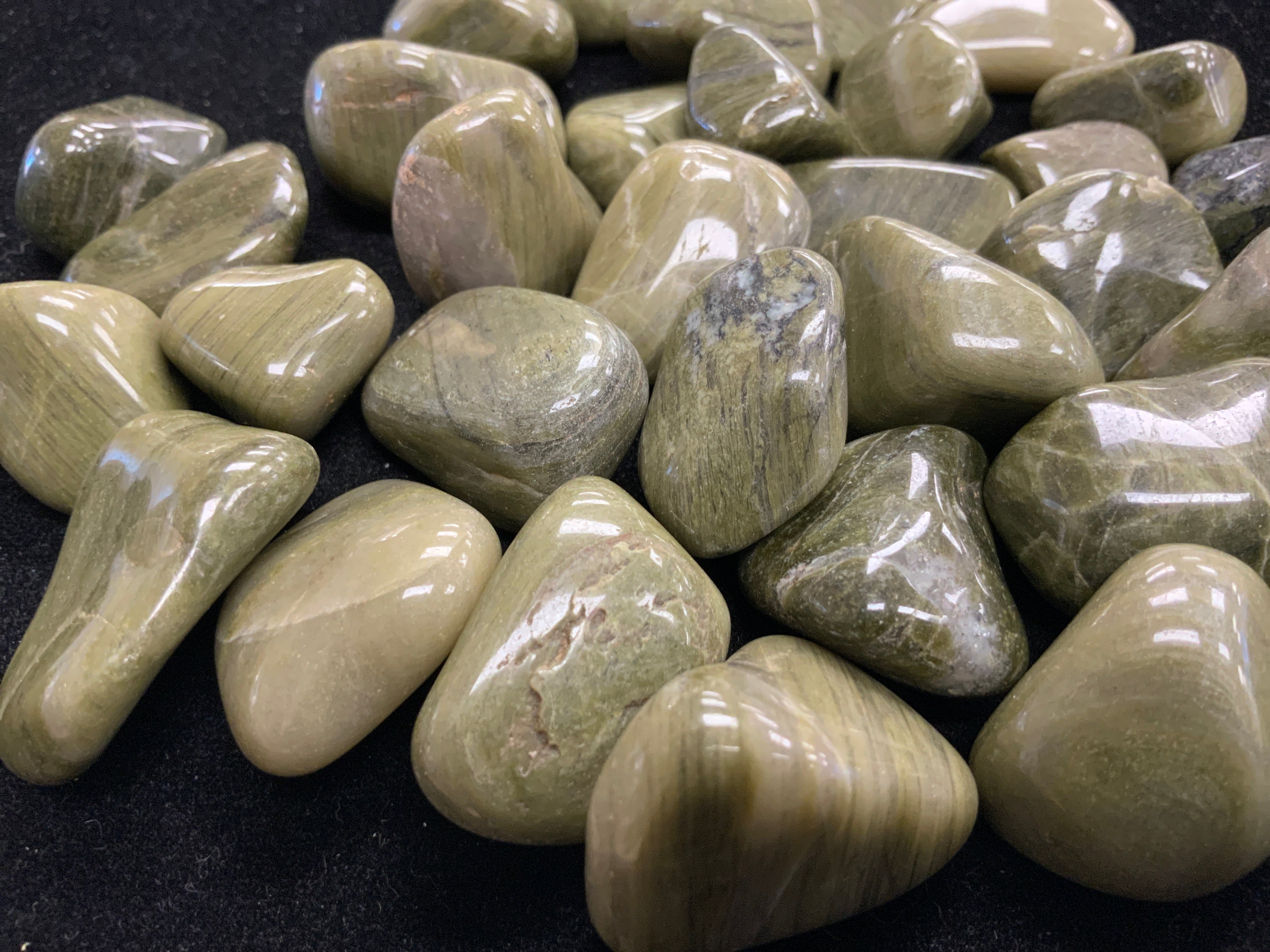 Green Fabric Jasper Tumbled