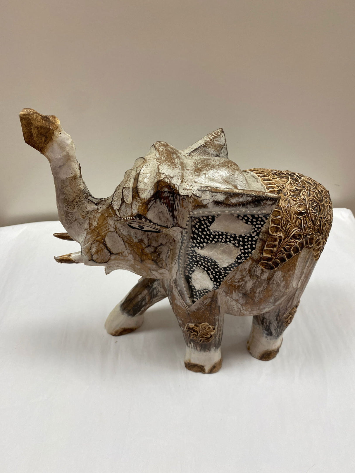 Elephant Walk Wood md - 