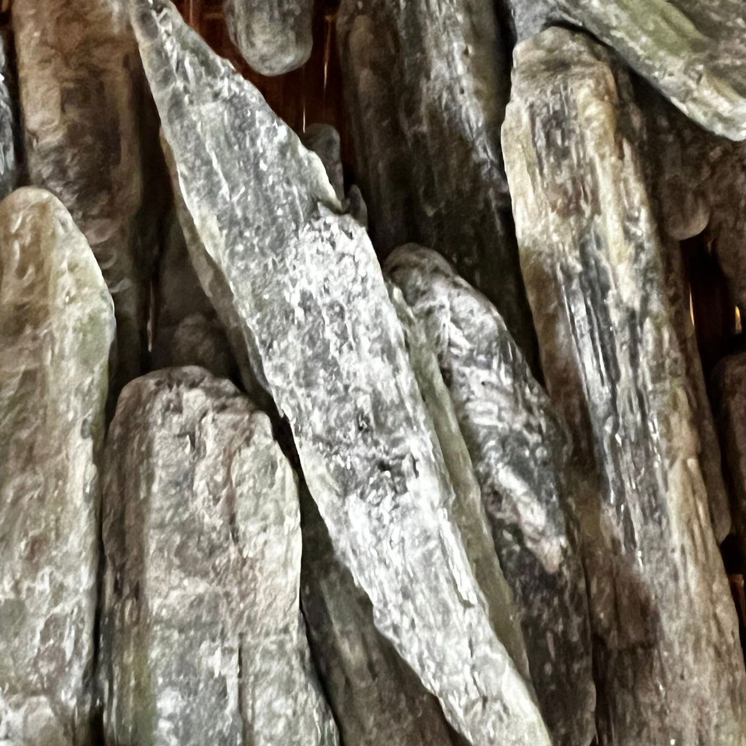 Green Kyanite Raw lg - Green rectangle stone raw lg 