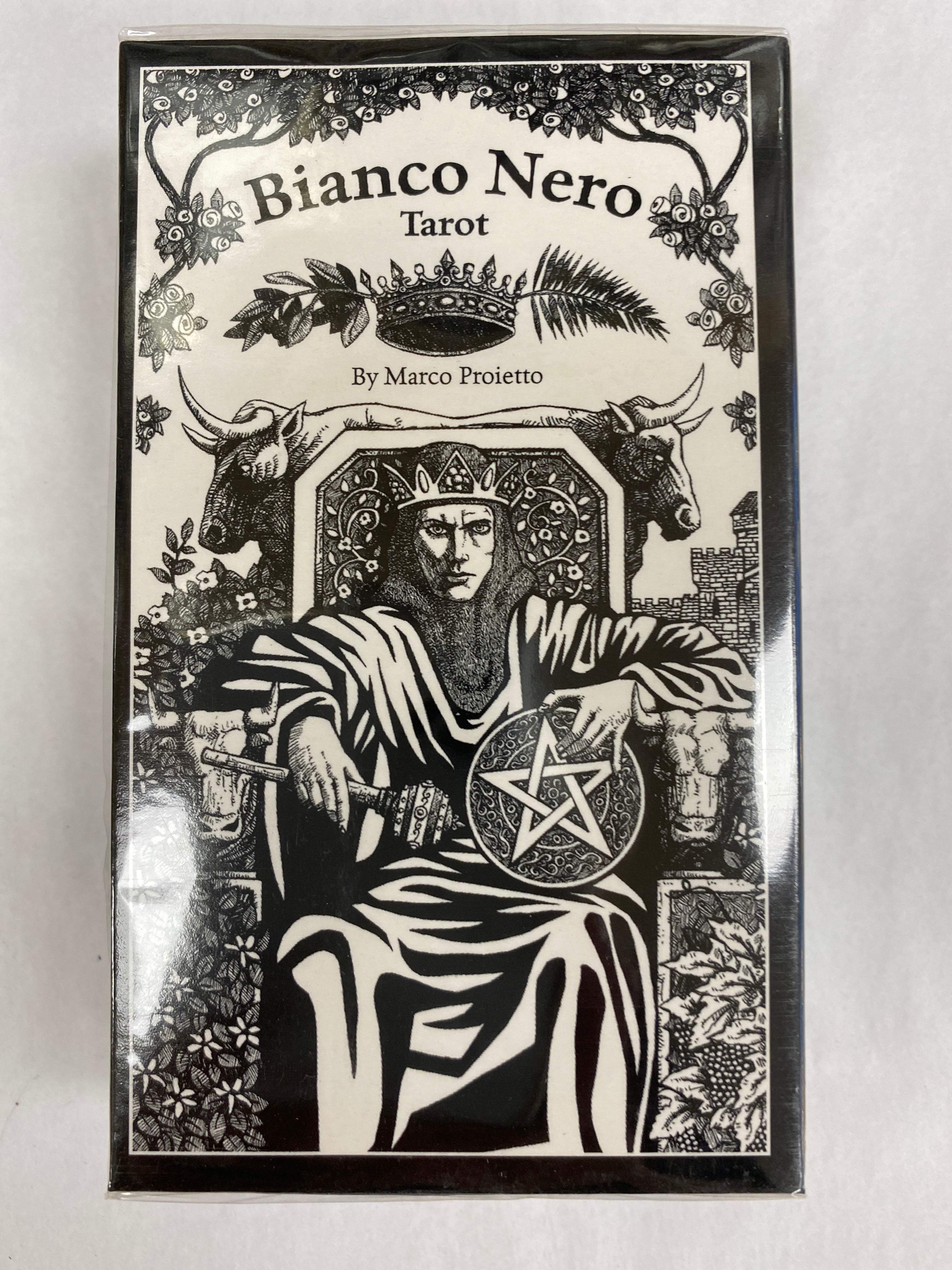 Bianco Nero Tarot