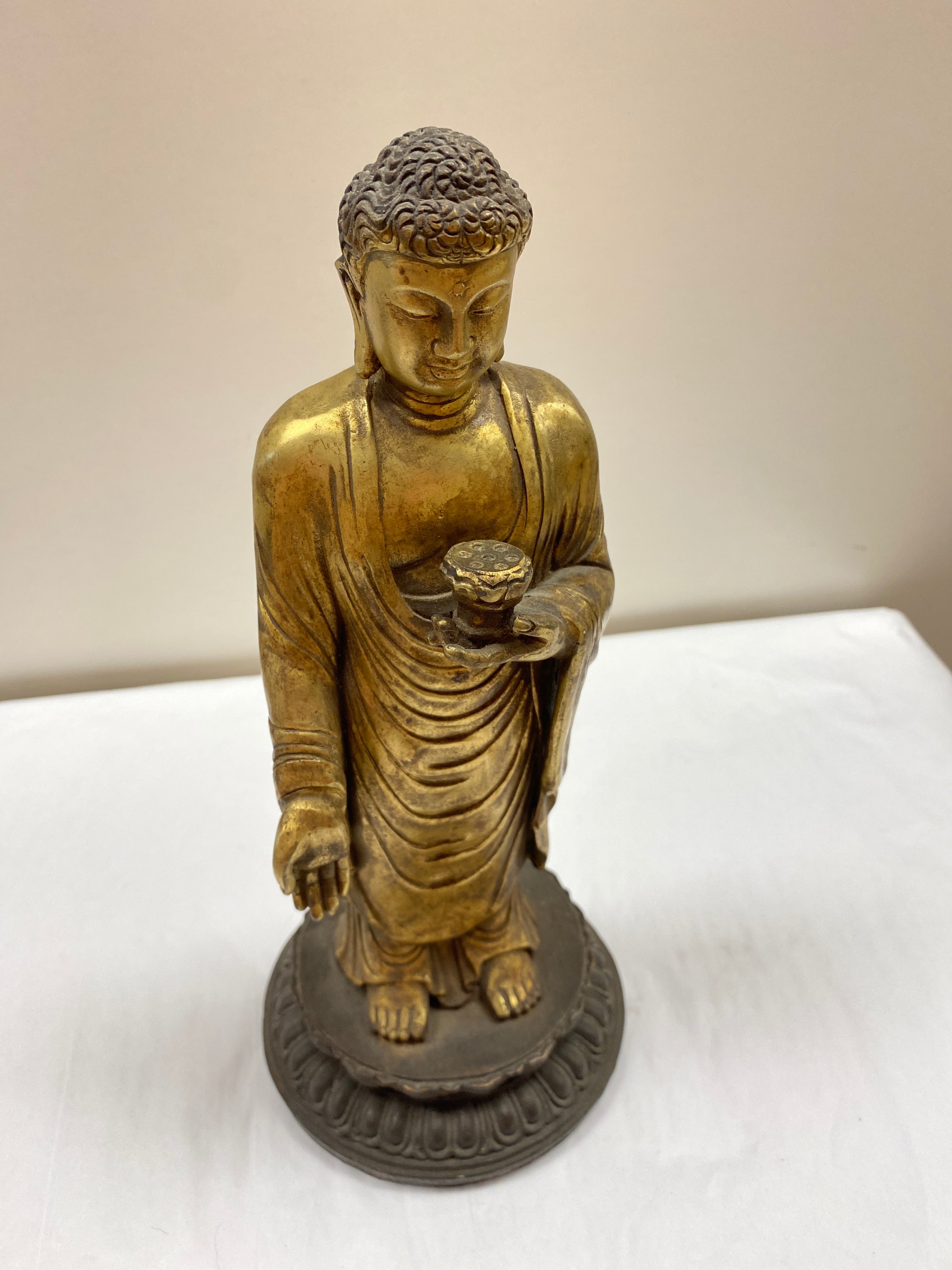 Buddha Brass Holding Lotus Statue md